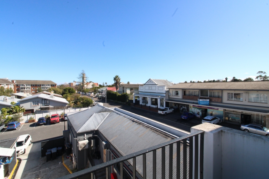 To Let 2 Bedroom Property for Rent in Somerset West Western Cape